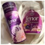 اسپری ضد چروک و خوشبو کننده لباس لنور lenor رایحه شکوفه عشق حجم 500 میلی لیتر - Image 2