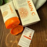 اسکراب صورت درخشان کننده و ضدچروک ویتامین سی دکترراشل - Image 4