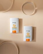 ضد آفتاب استیکی دکتر راشل ضد لک Dr Rashel UVA & UVB Protection Sunscreen Stick PA++SPF50 - Image 2